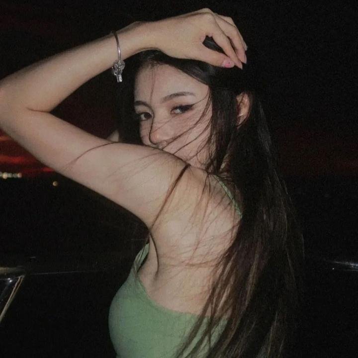 夜晚某处